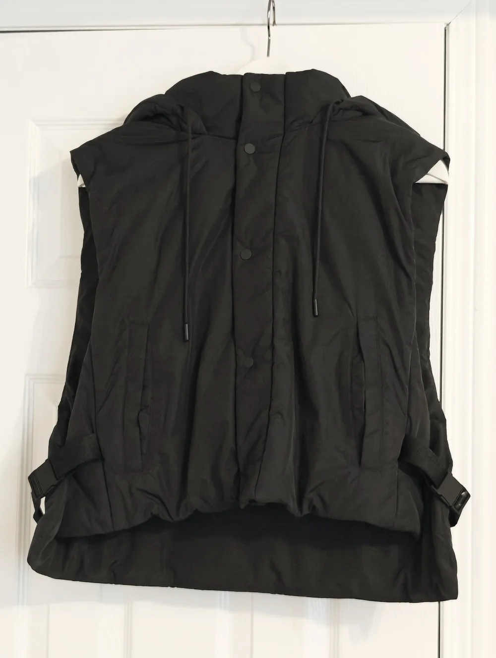 COS Puffer Vest With Hood - Picture 1 of 6